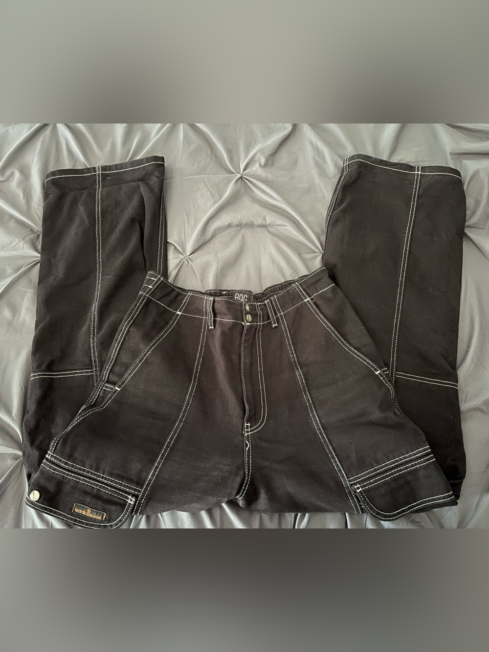 URBAN OUTFITTERS BDG contrast-stitch cargo pants/jeans - Size 31 - Picture 3 of 8